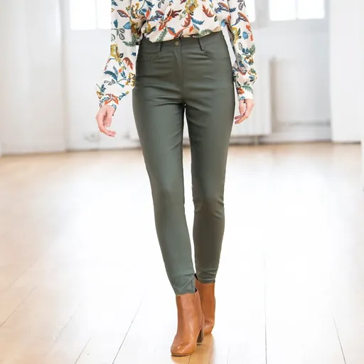 Pantaloni strâmți cu elastic