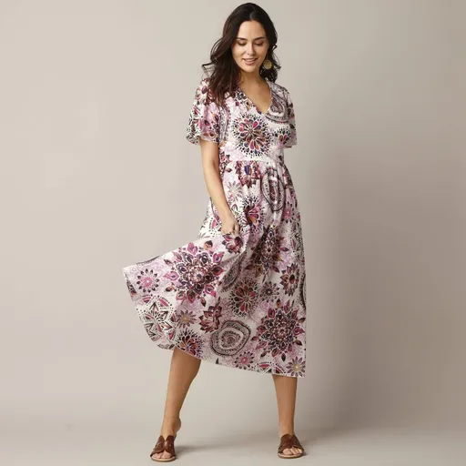 Rochie lungă evazată cu imprimeu