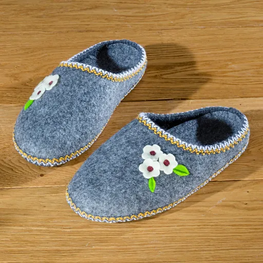 Papuci de casă Heidi