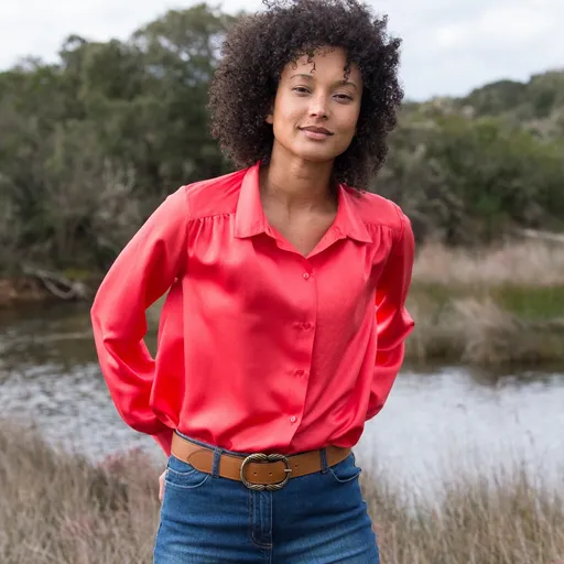 Cămașă extensibilă din satin de culoare solidă