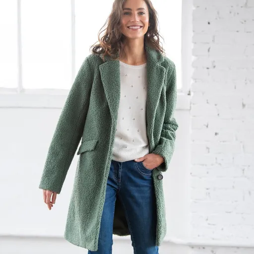 Palton bouclé cu guler larg