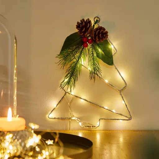 Luminițe de agățat în copac