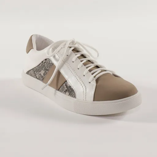 Adidași cu model cu șarpe