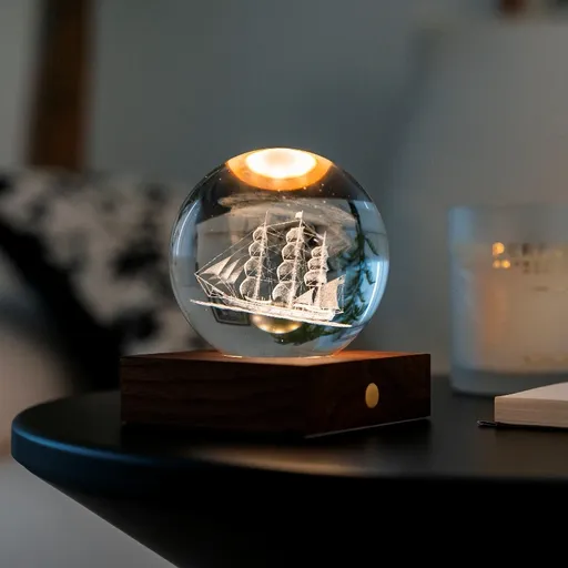 Lampă de masă cu motiv laser 3D, multe variante - Gingko Motiv: navă