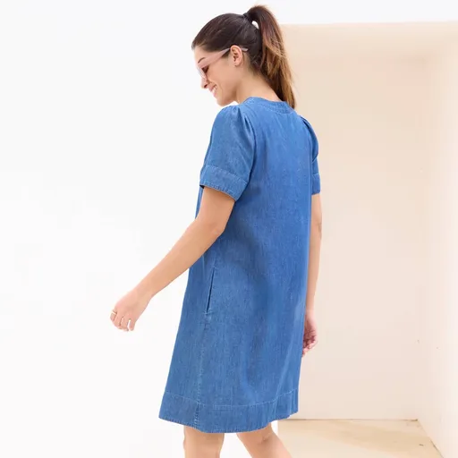 Rochie dreaptă din denim cu nasturi