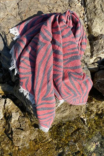 Prosop de plaja, L'essentiel Maison, Carnival, Rosu