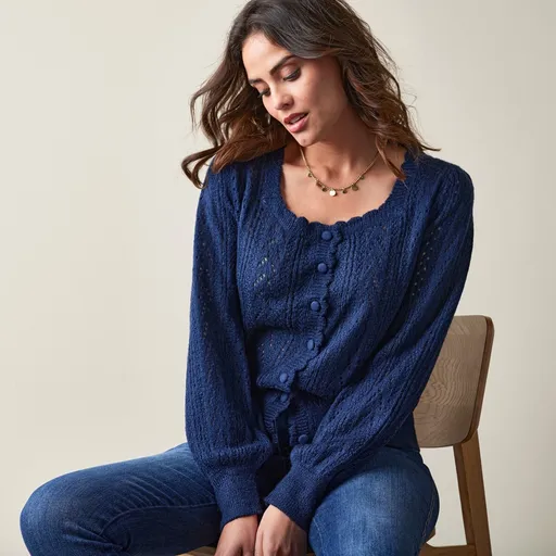 Pulover din dantelă cu nasturi, gât pătrat, atingere mohair