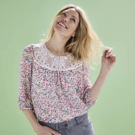 Bluză din voal brodat cu macramé și imprimeu