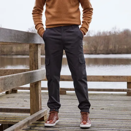 Pantaloni cu buzunare