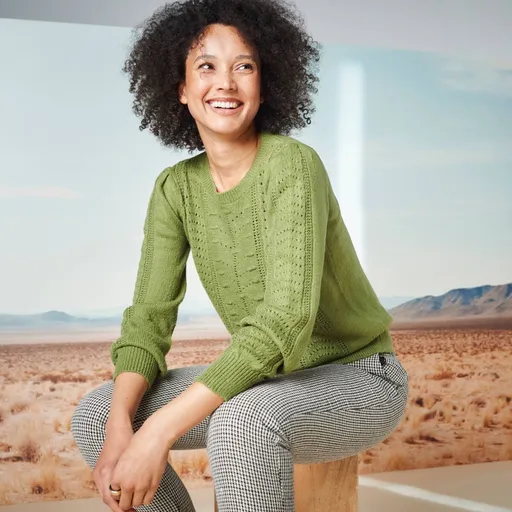 Pulover cu model ajurat, moale la atingere