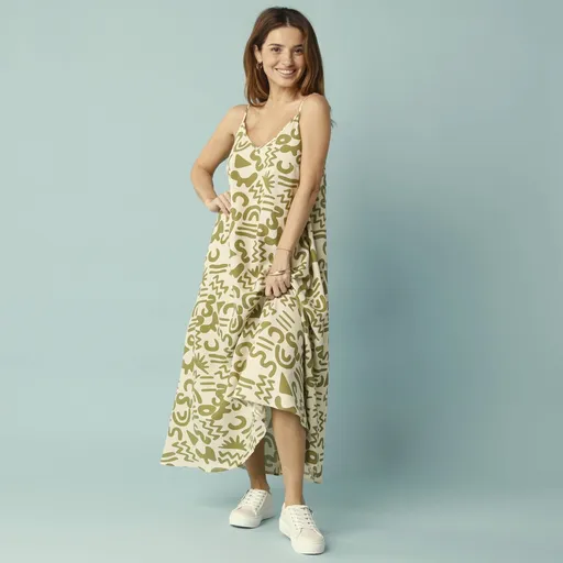 Rochie lungă cu model etno, special pentru siluetă mică